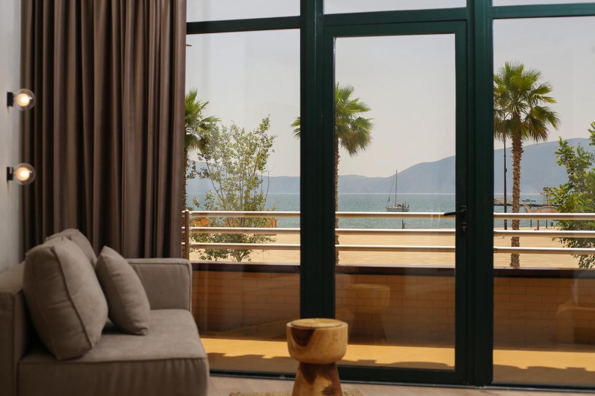 Hotel Brooklyn Vlorë Exterior foto